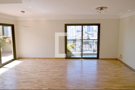 Apartamento à venda com 200m², 3 quartos e 4 vagasSala