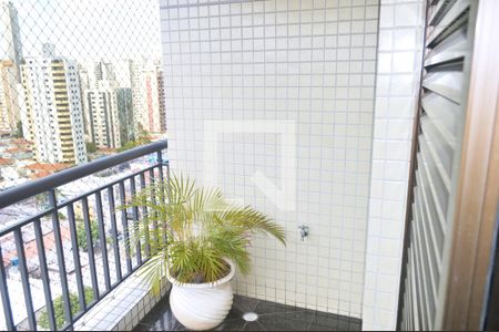 Apartamento à venda com 200m², 3 quartos e 4 vagasVaranda