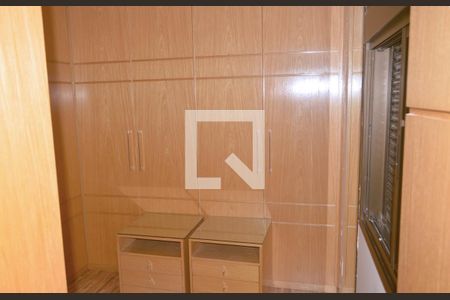 Apartamento à venda com 200m², 3 quartos e 4 vagasQuarto 2