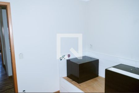 Apartamento à venda com 200m², 3 quartos e 4 vagasQuarto 2