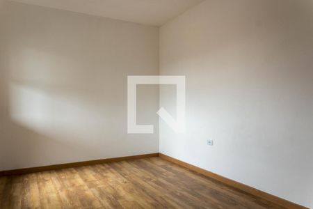 Casa à venda com 250m², 5 quartos e 5 vagasSuíte 1