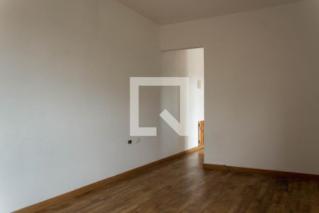 Casa à venda com 250m², 5 quartos e 5 vagasSuíte 1