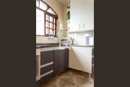 Casa à venda com 250m², 5 quartos e 5 vagasCozinha