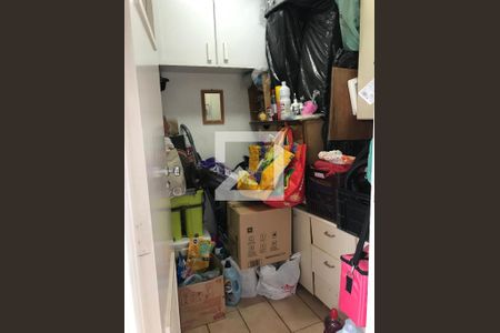 Apartamento à venda com 120m², 3 quartos e 2 vagasDependência de serviço