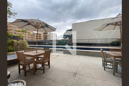 Studio à venda com 24m², 1 quarto e 1 vaga Studio à venda com 24m², 1 quarto e 1 vagaÁrea comum - Piscina