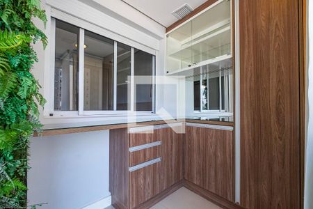 Apartamento à venda com 73m², 2 quartos e 1 vaga Apartamento à venda com 73m², 2 quartos e 1 vagaVaranda