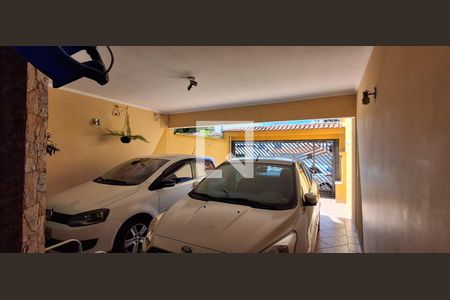 Casa à venda com 201m², 4 quartos e 4 vagasGaragem 