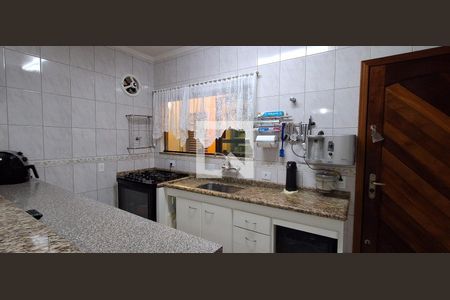 Casa à venda com 201m², 4 quartos e 4 vagasCozinha 