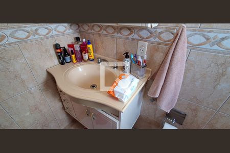 Casa à venda com 201m², 4 quartos e 4 vagasBanheiro Suíte 