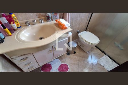 Casa à venda com 201m², 4 quartos e 4 vagasBanheiro Suíte 