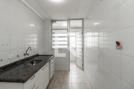 Cozinha de apartamento para alugar com 2 quartos, 55m² em Vila Robertina, São Paulo