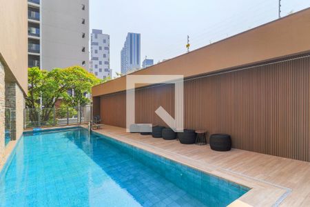 Studio à venda com 31m², 1 quarto e sem vaga Studio à venda com 31m², 1 quarto e sem vagaÁrea comum - Piscina