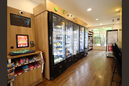 Apartamento à venda com 142m², 3 quartos e 2 vagasMini mercado