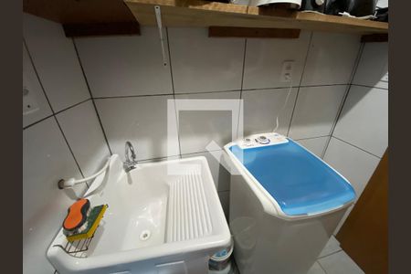 Casa à venda com 84m², 3 quartos e 2 vagasÁrea de Serviço