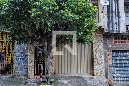 Casa para alugar com 80m², 2 quartos e sem vaga Casa para alugar com 80m², 2 quartos e sem vagaFachada