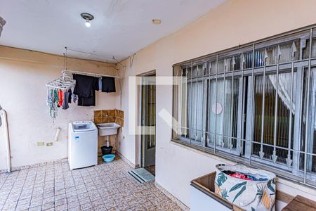 Casa para alugar com 80m², 2 quartos e sem vaga Casa para alugar com 80m², 2 quartos e sem vagaVaranda e área de serviço