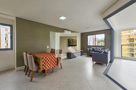 Sala de apartamento para alugar com 3 quartos, 115m² em Jardim Tres Marias, Guarujá