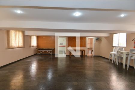 Apartamento para alugar com 76m², 3 quartos e 1 vagaÁrea comum - Salão de festas