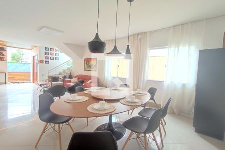 Sala 2 de casa de condomínio para alugar com 3 quartos, 315m² em Jacarepaguá, Rio de Janeiro