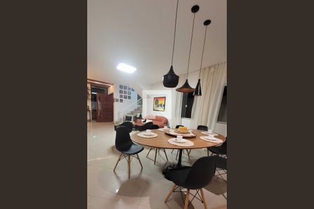 Sala 2 de casa de condomínio para alugar com 3 quartos, 315m² em Jacarepaguá, Rio de Janeiro