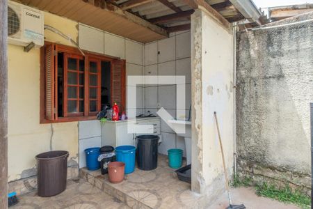 Casa à venda com 460m², 2 quartos e 2 vagas Casa à venda com 460m², 2 quartos e 2 vagasQuintal