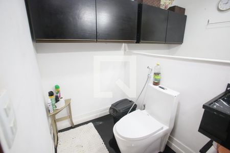 Apartamento à venda com 78m², 2 quartos e 1 vagaBanheiro Social