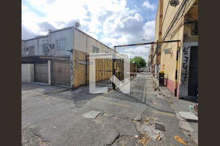 Apartamento à venda com 87m², 3 quartos e 1 vaga Apartamento à venda com 87m², 3 quartos e 1 vagaEntrada garagem