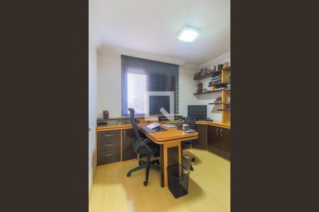 Apartamento à venda com 141m², 4 quartos e 3 vagasQuarto