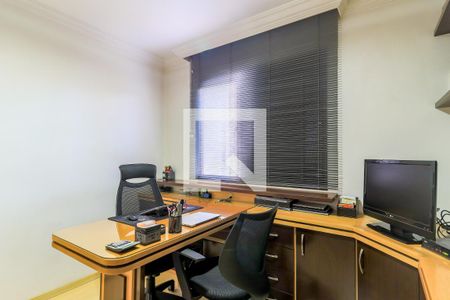 Apartamento à venda com 141m², 4 quartos e 3 vagasQuarto