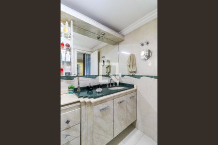 Apartamento à venda com 141m², 4 quartos e 3 vagasBanheiro da Suíte 1