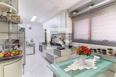 Apartamento à venda com 141m², 4 quartos e 3 vagasCozinha