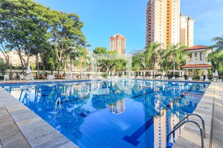 Apartamento à venda com 141m², 4 quartos e 3 vagasÁrea comum - Piscina