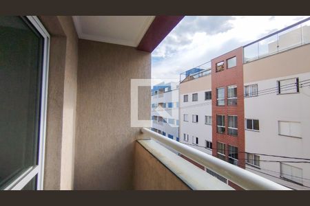 Apartamento para alugar com 73m², 3 quartos e 2 vagas Apartamento para alugar com 73m², 3 quartos e 2 vagasVaranda