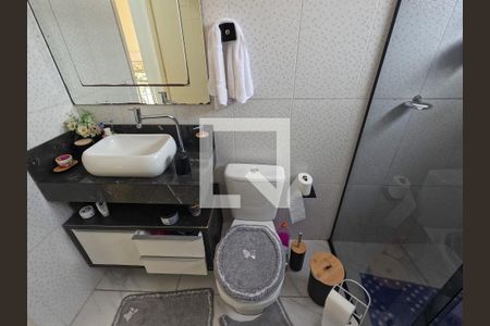 Casa à venda com 150m², 3 quartos e 2 vagasBanheiro