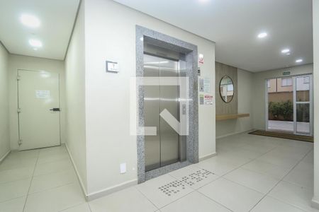 Apartamento para alugar com 41m², 2 quartos e 1 vaga Apartamento para alugar com 41m², 2 quartos e 1 vagaHall de Entrada