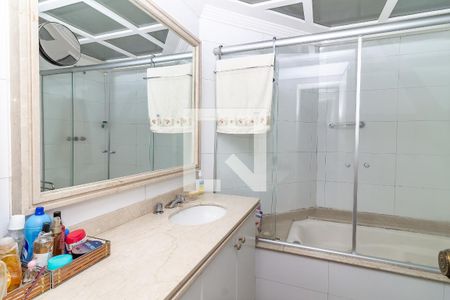 Apartamento à venda com 100m², 3 quartos e 2 vagasBanheiro da Suíte