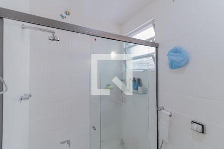 Apartamento à venda com 71m², 2 quartos e 1 vagaBanheiro Social