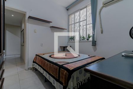 Apartamento à venda com 71m², 2 quartos e 1 vagaQuarto 2