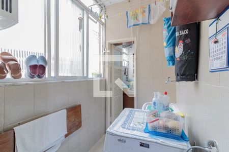 Apartamento à venda com 71m², 2 quartos e 1 vagaÁrea de Serviço