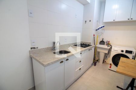 Apartamento à venda com 36m², 2 quartos e sem vaga Apartamento à venda com 36m², 2 quartos e sem vagaCozinha e Área de Serviço