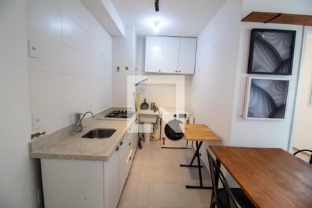 Apartamento à venda com 36m², 2 quartos e sem vaga Apartamento à venda com 36m², 2 quartos e sem vagaCozinha e Área de Serviço