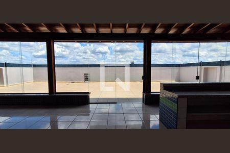 Apartamento à venda com 82m², 2 quartos e 1 vaga Apartamento à venda com 82m², 2 quartos e 1 vagaÁrea comum