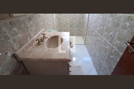 Apartamento à venda com 82m², 2 quartos e 1 vaga Apartamento à venda com 82m², 2 quartos e 1 vagaBanheiro Social