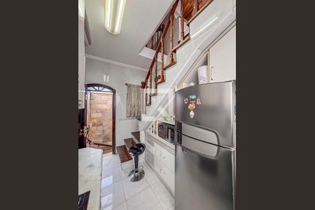 Casa à venda com 274m², 4 quartos e 4 vagas Casa à venda com 274m², 4 quartos e 4 vagasCozinha 2