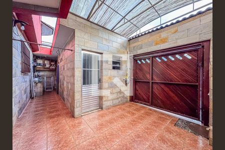 Casa à venda com 274m², 4 quartos e 4 vagas Casa à venda com 274m², 4 quartos e 4 vagasGaragem
