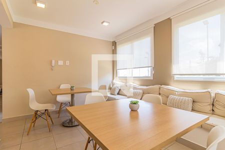 Apartamento à venda com 34m², 2 quartos e 1 vaga Apartamento à venda com 34m², 2 quartos e 1 vagaÁrea comum - Salão de festas