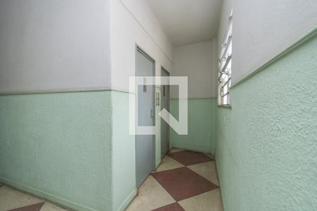 Apartamento à venda com 70m², 2 quartos e sem vaga Apartamento à venda com 70m², 2 quartos e sem vagaÁrea comum - Hall dos elevadores