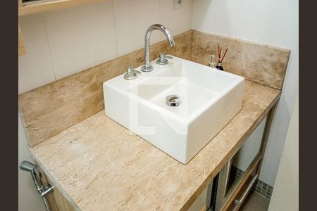 Apartamento para alugar com 89m², 3 quartos e sem vagaBanheiro