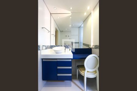 Casa para alugar com 141m², 3 quartos e 3 vagasBanheiro da Suíte 1