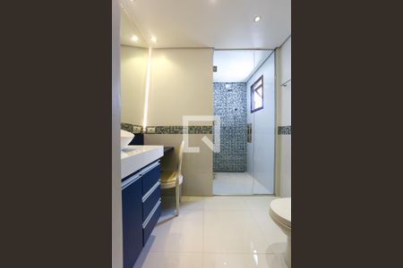 Casa para alugar com 141m², 3 quartos e 3 vagasBanheiro da Suíte 1